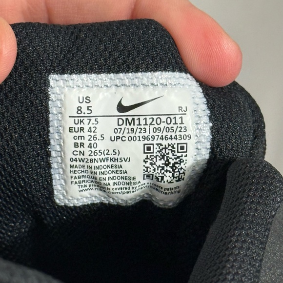 Nike Men's Legend Essential 3 Next Nature Training Shoes - size 8.5 - Picture 9 of 9